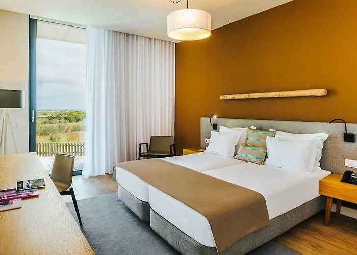 Baleira Village Hotel 4*